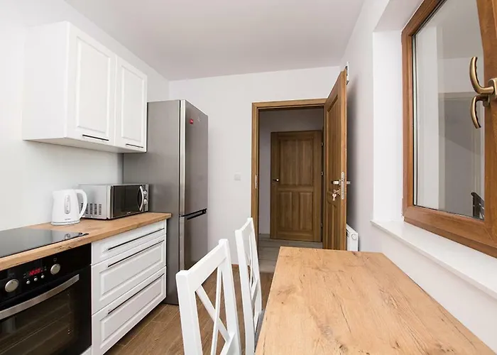 民宿 Pod Zaglami 罗威